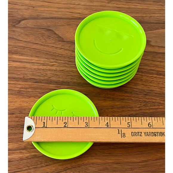 A Pampered Chef Baking Set of 7 Emoji Cookie Cutters/Coasters 1443 Green Circle - Picture 2 of 5